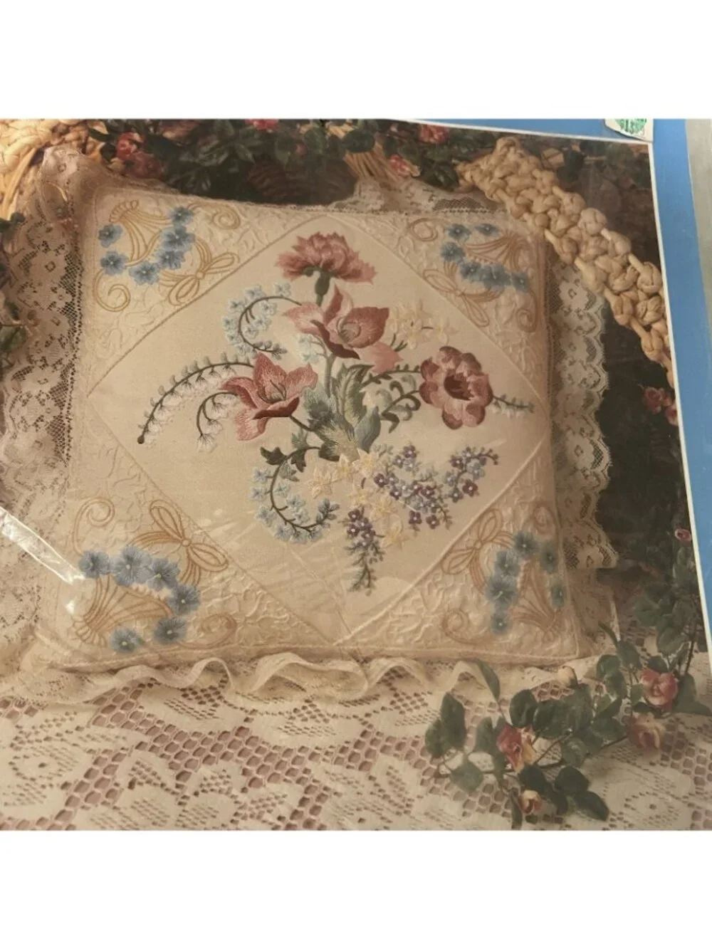 Vintage Candamar Designs Candlewicking Embroidered‎ Victorian Floral Pillow